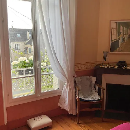 Atelier Chez Marie Homestay Carnetin